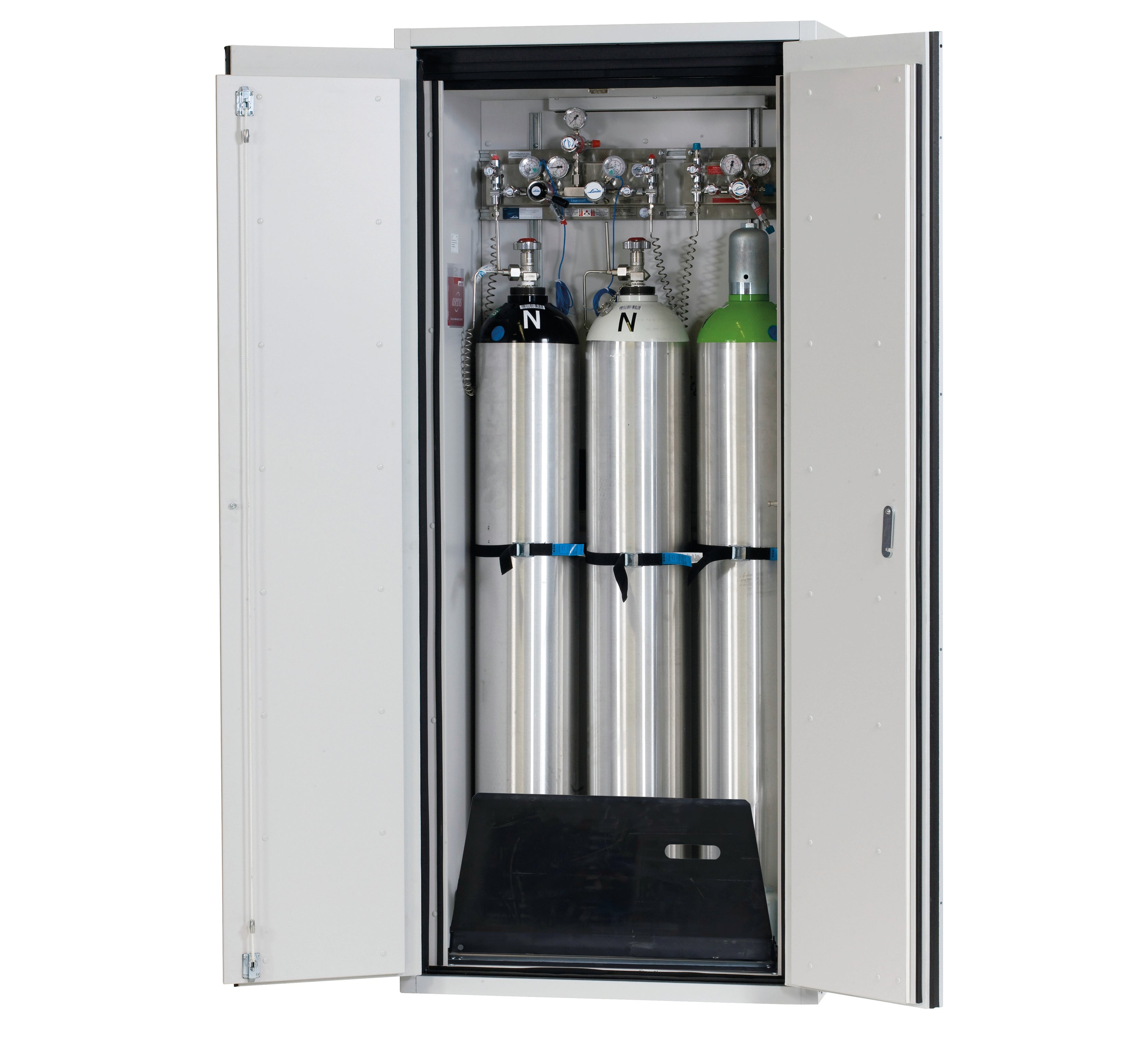 Type 90 compressed gas bottle cabinet G-ULTIMATE-90 model G90.205.090 in light gray RAL 7035 with standard interior fittings for 3x compressed gas bottles of 50 liters each