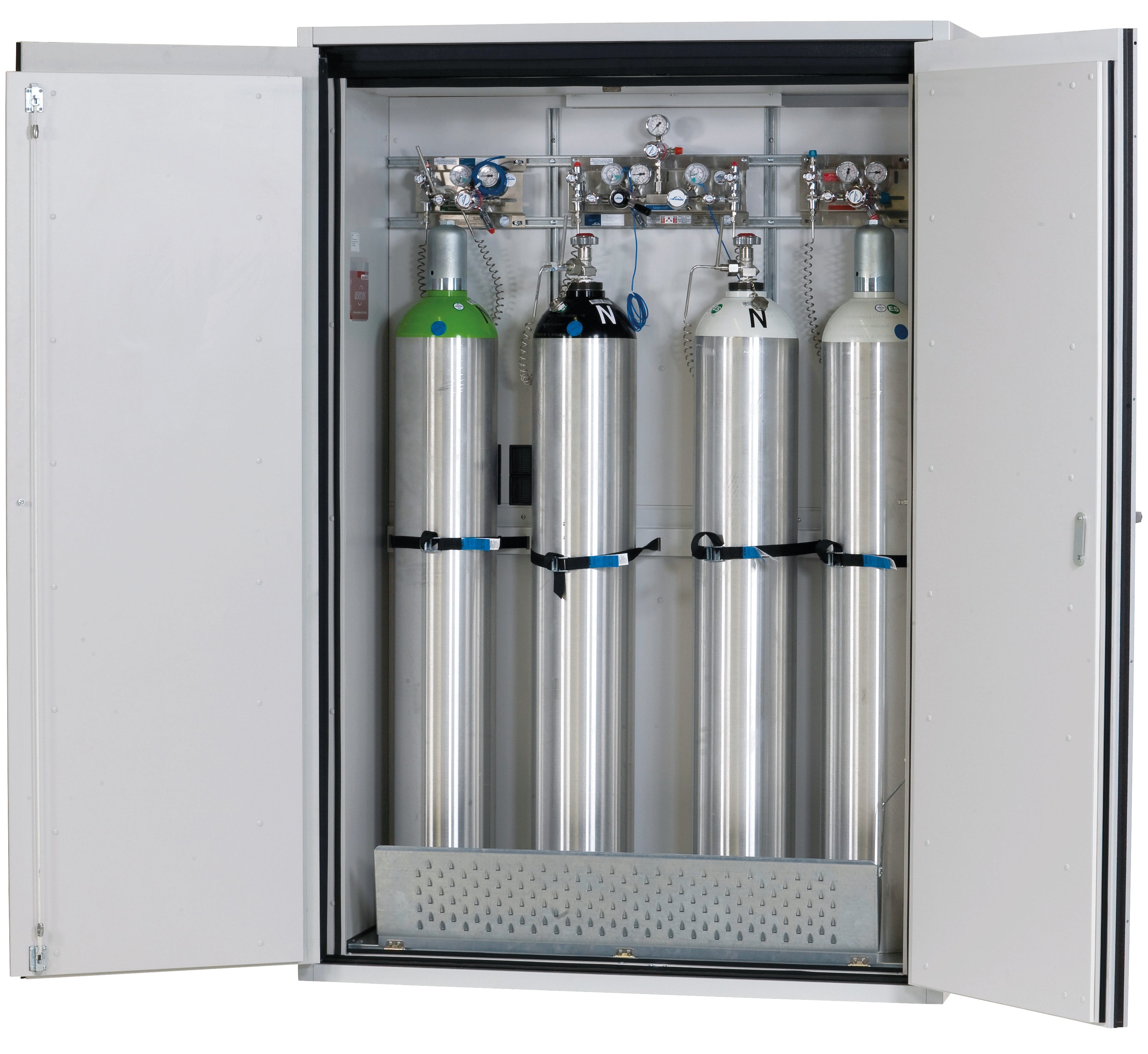 Type 90 compressed gas bottle cabinet G-ULTIMATE-90 model G90.205.140 in light gray RAL 7035 with comfortable interior fittings for 4x compressed gas bottles of 50 liters each